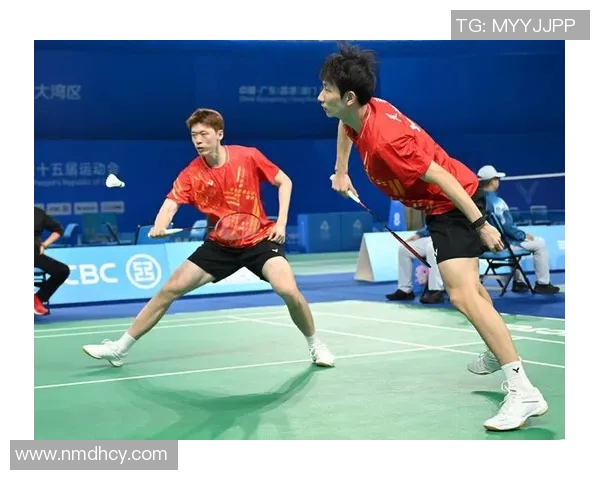 羽毛球双打顶级组合合作默契分析